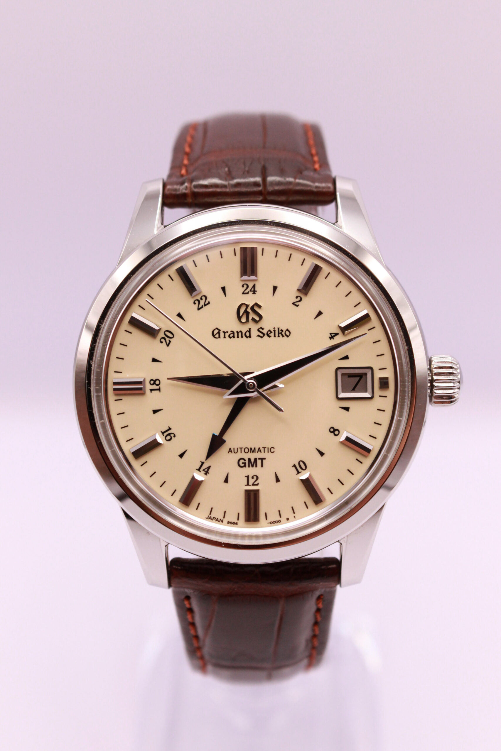Grand Seiko SBGM221 – Red Block Vintage Watches