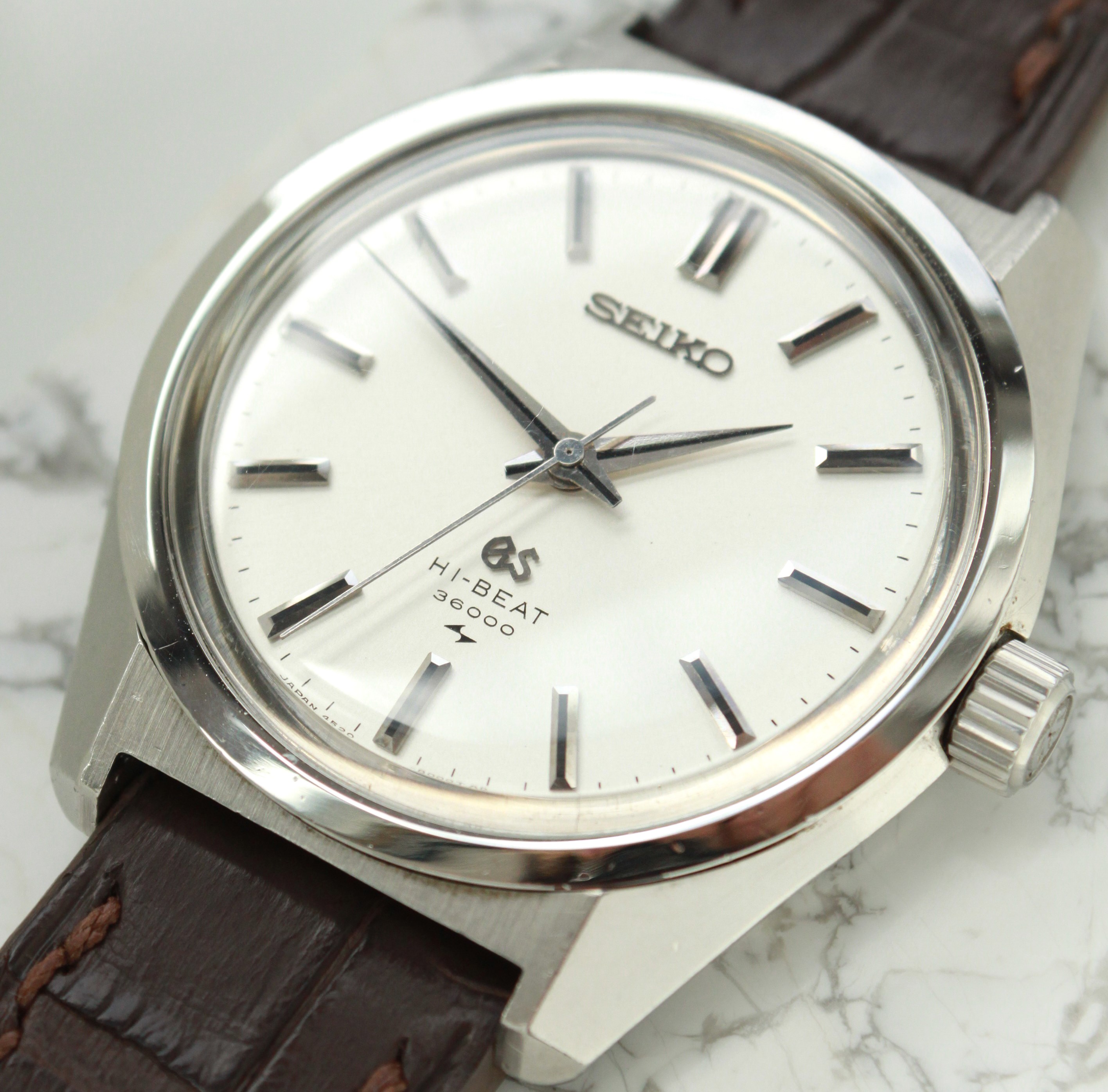 Grand Seiko 4520-8000 – Red Block Vintage Watches